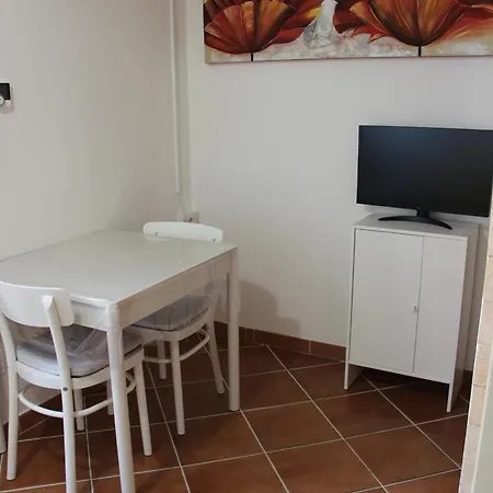 Pretty Favetti - Lovely In With A Sea View - Daire Trieste